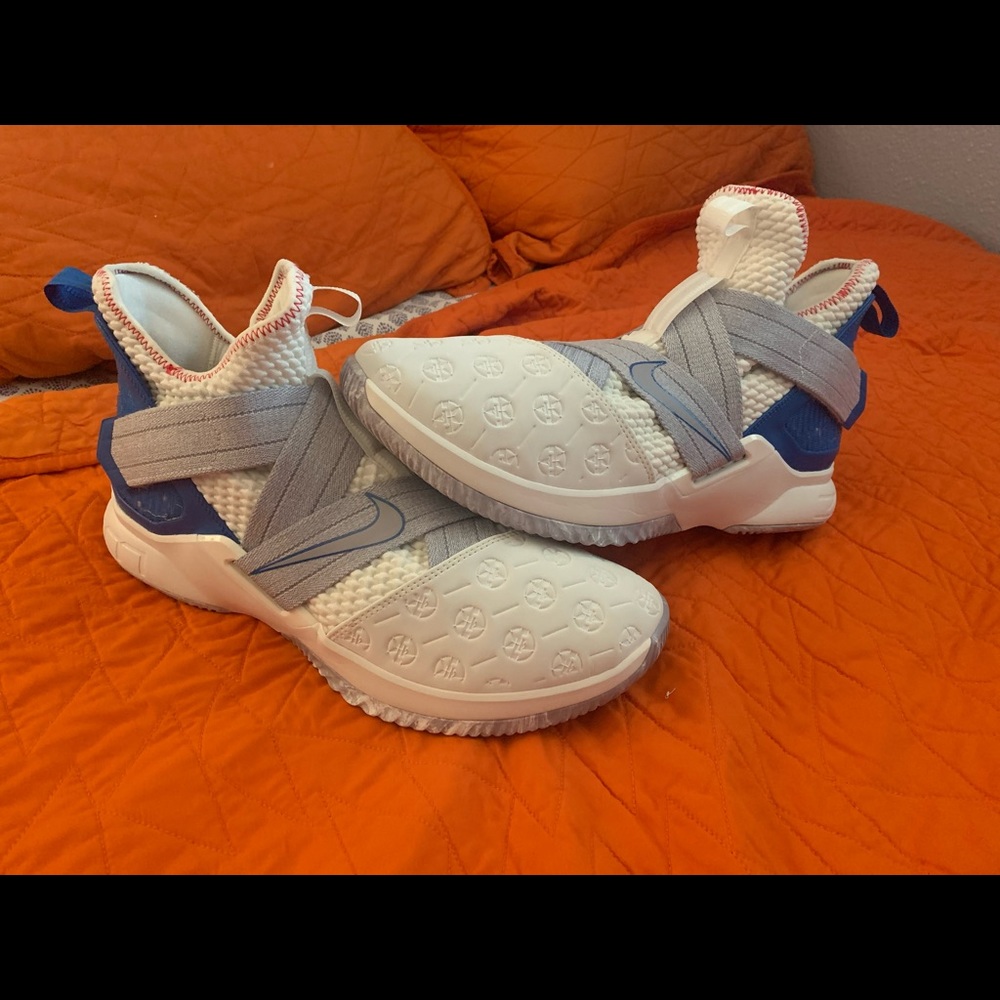 Men’s Nike Zoom Lebron Soldiers 12 Basketball Shoe